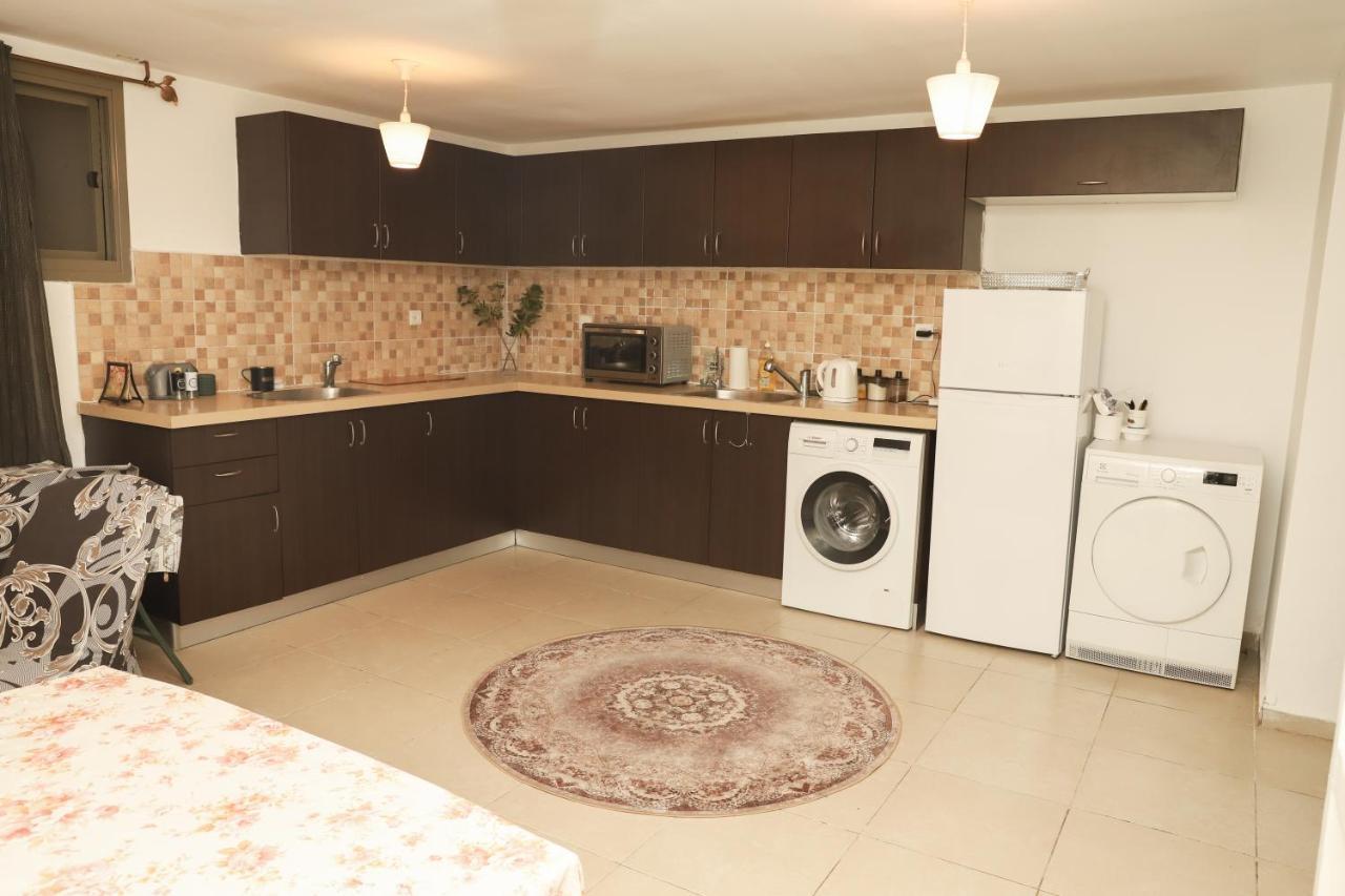 New Spacious, & Cozy 3 Room Apartment In Beit Shemesh Exterior photo